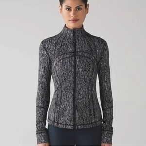 Lululemon Athletica Black and White Define Patterned Jacket Size 14 Women’s